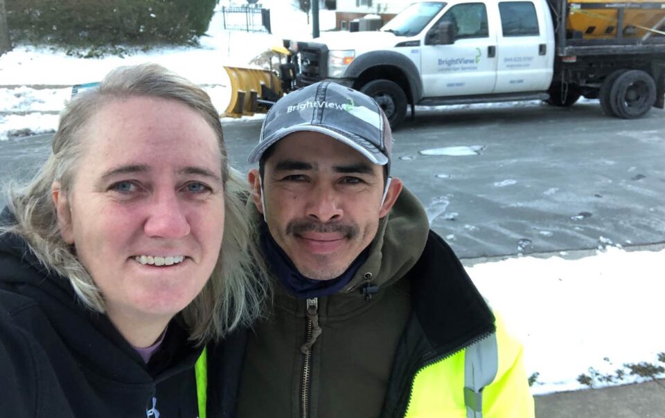 Woman Thanks Hero Who Found a Wallet in Snow, Then Drove it to Her House: ‘Juan is a Great Human!!!’